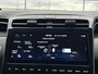 Hyundai Tucson 1.6 T-GDI PHEV Premium 4WD | Lederen bekleding | Stoel- en stuurverwarming | 4WD | Navigatiesysteem | Climate Control | Adaptieve Cruise Control | Plug Inn hybride | Full options | Resterende fabrieksgarantie | Rijklaarprijs |