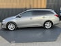Toyota Auris Touring Sports 1.8 Hybrid Lease+ | Panodak | Stoelverw. | Parkeersensoren V&A | Camera | Prijs Rijklaar!!