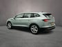 Skoda Enyaq iV 60 180pk Automaat Trekhaak, Navigatie, Adaptive cruise control, LED koplampen, Stuurwiel verwarmd, App connect, Parkeersensor achter, Airco, DAB, Radio