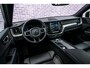 Volvo XC60 Plug-in Hybrid T6 AWD Plus Dark | Long Range | Harman Kardon audio | 360 graden camera | Stoel- en stuurverwarming | Adaptive cruise control | Voorruitverwarming | Dode hoek detectie BLIS | Actieve LED koplampen | Verwarmbare achterbank | Getint glas |