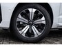 Volvo XC60 Plug-in Hybrid T6 AWD Plus Dark | Long Range | Harman Kardon audio | 360 graden camera | Stoel- en stuurverwarming | Adaptive cruise control | Voorruitverwarming | Dode hoek detectie BLIS | Actieve LED koplampen | Verwarmbare achterbank | Getint glas |