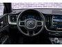 Volvo XC60 Plug-in Hybrid T6 AWD Plus Dark | Long Range | Harman Kardon audio | 360 graden camera | Stoel- en stuurverwarming | Adaptive cruise control | Voorruitverwarming | Dode hoek detectie BLIS | Actieve LED koplampen | Verwarmbare achterbank | Getint glas |
