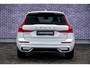 Volvo XC60 Plug-in Hybrid T6 AWD Plus Dark | Long Range | Harman Kardon audio | 360 graden camera | Stoel- en stuurverwarming | Adaptive cruise control | Voorruitverwarming | Dode hoek detectie BLIS | Actieve LED koplampen | Verwarmbare achterbank | Getint glas |