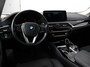 BMW 5-Serie Touring 530e Business PHEV AUTOMAAT | Adaptive cruise control | LED | Leder | Navigatie | Stoelverwarming | Achteruitrijcamera | Sfeerverlichting | Lane assist | Climate control | Apple Carplay/ Android Auto