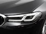 BMW 5-Serie Touring 530e Business PHEV AUTOMAAT | Adaptive cruise control | LED | Leder | Navigatie | Stoelverwarming | Achteruitrijcamera | Sfeerverlichting | Lane assist | Climate control | Apple Carplay/ Android Auto