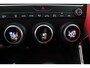 Jaguar E-Pace 2.0 P300 AWD R-Dynamic HSE | Panoramadak | Stoelverwarming & koeling | Memory stoelen | Cruise Adaptief | Leder | Keyless