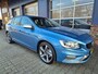 Volvo V60 1.6 T3 R-DESIGN, Camera, Trekhaak, Carplay, ALL IN Prijs!