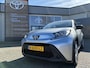 Toyota Aygo X PLAY APPLE/ANDROID AIRCO AD-CRUISE CAMERA EL-RAMEN BLUETOOTH NL-AUTO