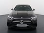Mercedes-Benz C-klasse 200 AMG // Panoramadak // Trekhaak // Carplay // Camera // Nightpakket // Alarm // 19 inch // Sfeerverlichting