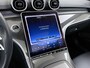Mercedes-Benz C-klasse 200 AMG // Panoramadak // Trekhaak // Carplay // Camera // Nightpakket // Alarm // 19 inch // Sfeerverlichting