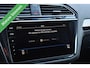 Volkswagen Tiguan 1.5 TSI ACT Highline Exlusive R-Line FULL OPTIONS! PANORAMA/DYNAUDIO/VOL LEDER/STOELMEMORY/ETC.!