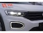 Volkswagen T-Roc 1.5 TSi Sport | Navi | Camera | ACC | Virtual Cockpit | Trekhaak | Carplay | Climate | Stuur- stoelverw. | LED |