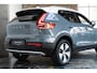 Volvo XC40 B4 Automaat Business Pro | Adaptieve cruise control | BLIS | Zwarte Roofrails optioneel | Parkeercamera | Volvo on Call | Navigatie | 18 inch Lichtmetalen velgen