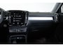 Volvo XC40 B4 Automaat Business Pro | Adaptieve cruise control | BLIS | Zwarte Roofrails optioneel | Parkeercamera | Volvo on Call | Navigatie | 18 inch Lichtmetalen velgen