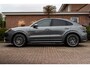 Porsche Cayenne Coupé 3.0 E-Hybrid Platinum Edition Sport Design Luchtvering Pano Soft Black Optic Close 22''