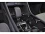 Volvo XC40 B3 Plus Black Edition - IntelliSafe Assist & Surround - 360º Camera - Harman/Kardon audio - Verwarmde voorstoelen & stuur - Parkeersensoren voor & achter - Elektr. bedienb. voorstoelen met geheugen links - Draadloze tel. lader - Extra getint glas - 20' LMV