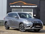 Mitsubishi Outlander 2.4 PHEV 4WD INSTYLE+ PREMIUM NIEUW ACCU PAKKET 360 CAMERA|KEY LESSGO|XENON LED|LEDER/ALCAN