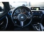 BMW 4-Serie Gran Coupe 430i 252 pk High Executive M-Sportpakket / Frozen-Grey/ Led-Koplamp/ Schuif-Dak/ Head-Up/ Harman&Kardon/ Stoelverw./  Groot-Navi 19''LMV