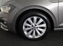 Volkswagen Polo 1.0 TSI Highline 95 PK | Navigatie | Parkeersensoren | Extra getint glas | ECC airco