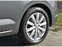 Volkswagen Touran 1.5 TSI Highline 7persoons | achteruitrijcamera | all-season-banden | LED koplampen