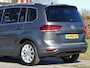 Volkswagen Touran 1.5 TSI Highline 7persoons | achteruitrijcamera | all-season-banden | LED koplampen