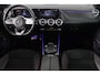 Mercedes-Benz B-klasse 200 Business Solution AMG Trekhaak | Night pakket | Pano-dak | Wide Screen | Navigatie | Memory Stoelen | Elektrische Kofferklep | Stoelverwarming | Full Led |