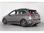 Mercedes-Benz B-klasse 200 Business Solution AMG Trekhaak | Night pakket | Pano-dak | Wide Screen | Navigatie | Memory Stoelen | Elektrische Kofferklep | Stoelverwarming | Full Led |