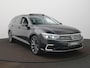 Volkswagen Passat 1.4 TSI PHEV GTE Business Automaat - Panoramisch schuif-, kanteldak - LED - Camera - Stoelverwarming - Trekhaak
