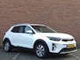Kia Stonic 1.0 T-GDi MHEV 100pk DynamicPlusLine | Navigatie | Climate Control | Stoel- & Stuurverwarming | Camera Achter | Sensoren Achter |
