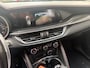 Alfa Romeo Giulia 2.0 T AWD Veloce 280pk Adaptive Camera Leder Stoel/Stuurverw. 19''