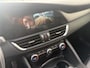 Alfa Romeo Giulia 2.0 T AWD Veloce 280pk Adaptive Camera Leder Stoel/Stuurverw. 19''