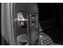 Land Rover Defender 110 3.0 P400 110 X-Dynamic S 5 Persoons Luchtvering Trekhaak LED Camera Urban 19''