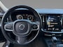 Volvo V60 2.0 T5 Momentum Pro / Pano / HUD / Trekhaak / Leder / Pilot assist