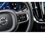 Volvo V60 2.0 B3 Essential Edition | Sport Pack | 19" Black Edition Velgen | Leder | Adaptieve Cruise Control | Stoelverwarming | Park Assist |