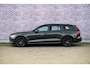 Volvo V60 2.0 B3 Essential Edition | Sport Pack | 19" Black Edition Velgen | Leder | Adaptieve Cruise Control | Stoelverwarming | Park Assist |