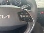 Kia Niro EV Air 64.8 kWh € 7.777,- INRUILKORTING | Direct Leverbaar | Stoel en Stuurverwarming | Dodehoekassistentie | Elektrisch verstelbare bestuurdersstoel met  lendesteunverstelling