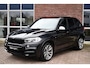 BMW X5 M50d 381pk grijs kenteken Pano HUD H/K Trekh 20inch