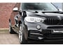 BMW X5 M50d 381pk grijs kenteken Pano HUD H/K Trekh 20inch