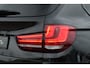 BMW X5 M50d 381pk grijs kenteken Pano HUD H/K Trekh 20inch