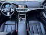 BMW 3-Serie 330i High Executive / M Sport / Schuif Kantel Dak / Laser Light / Trekhaak / Elektrische Stoelen met Geheugen / Harman Kardon / Head-Up Display / 360º Camera /