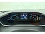 Peugeot e-2008 EV Style 50 kWh 3-Fase l 1e Eigenaar l Camera l PDC l LED l DAB l Apple Carplay & Android Auto l Climate Control l Cruise Control l Lichtmetalen Velgen