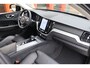 Volvo XC60 T6 Recharge AWD Black Edition | Longe Range | Stoelverwarming | Panoramadak | HUD | 360° Camera | H/K | Leder | BLIS