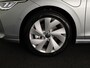Volkswagen Golf Life Edition 1.5 eHybrid 204 PK | 17 "LM velgen | Stoel & Stuurverwarming | Camera |