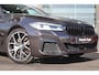 BMW 5-Serie Touring 520i M-Sport Pano Memory ACC Keyless Camera HiFi Comfortstoelen 19” Stuurverwarming