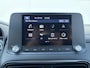 Hyundai Kona Electric EV Comfort 64 kWh / Navi in Apple Carplay/Android Auto / Airco (automatisch) / Cruise control adaptief met Stop&Go / Soh 100 % /