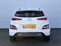 Hyundai Kona Electric EV Comfort 64 kWh / Navi in Apple Carplay/Android Auto / Airco (automatisch) / Cruise control adaptief met Stop&Go / Soh 100 % /