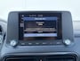 Hyundai Kona Electric EV Comfort 64 kWh / Navi in Apple Carplay/Android Auto / Airco (automatisch) / Cruise control adaptief met Stop&Go / Soh 100 % /