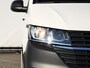 Volkswagen Transporter 2.0 TDI 110 pk L2H1 Business | Airco | Cruise control | Navigatie via App connect | Bijrijdersbank | RVS sidebars | Trekhaak | Betimmering |