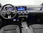 Mercedes-Benz A-klasse 250 e Business Solution AMG | AMG Line Plus pakket | Trekhaak | Smartphone-integratie | Head-up display | Panoramaschuifdak | MULTIBEAM LED | 360° camera | Augmented Reality navigatie | 19 inch AMG velgen |