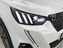 Peugeot 2008 SUV GT Pack 130pk Automaat | Navigatie | Schuif-/kanteldak | FOCAL Premium HiFi | Achteruitrijcamera | Climate Control | Adaptieve Cruise Control | Parkeersensoren v+a | Full Led koplampen | 3D Cockpit | Keyless | Leder/Alcantara | Stoelverwarming | Dodehoeksensor | DAB+ radio | Apple Carplay / Android Auto | Donker getint glas | 18" lichtmetalen velgen |